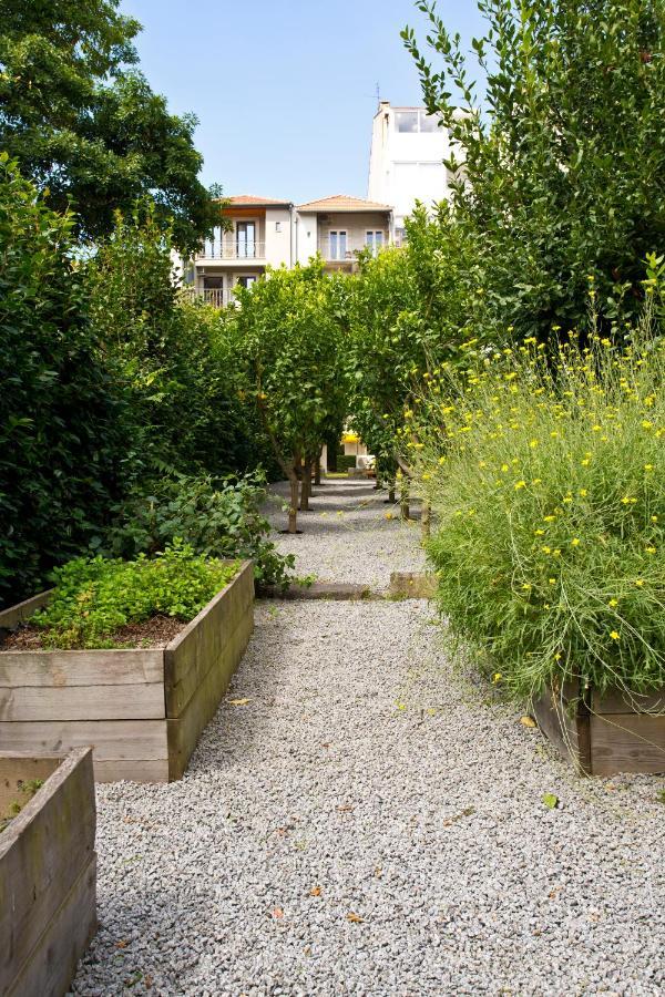 Boutique Rentals- Hidden Garden Porto'S Downtown Exterior photo